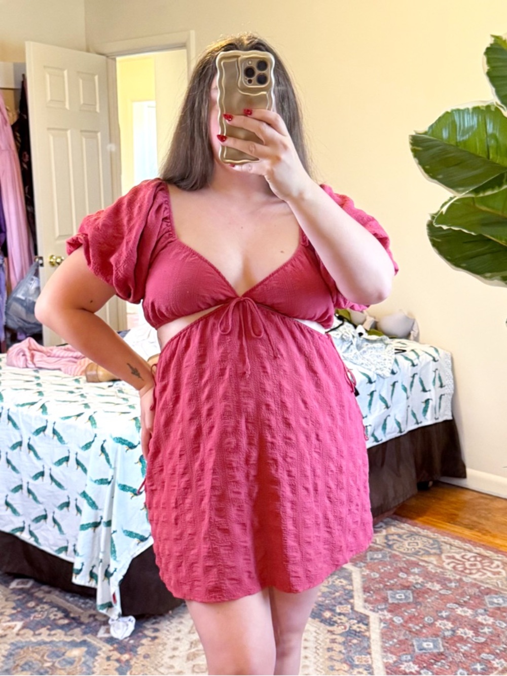 Forever 21 pink cutout puff sleeve dress